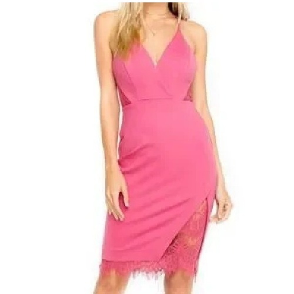 ASTR The Label XS Pink Mini Dress Lace Trim V‎ Neck Sleeveless Cocktail